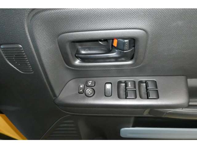 Suzuki Spacia Base 11