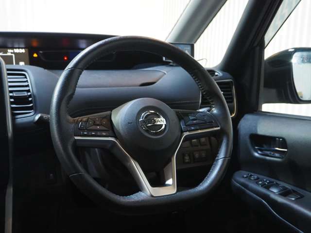 Nissan Serena 6