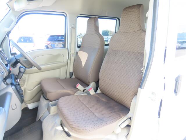 Suzuki Every 12