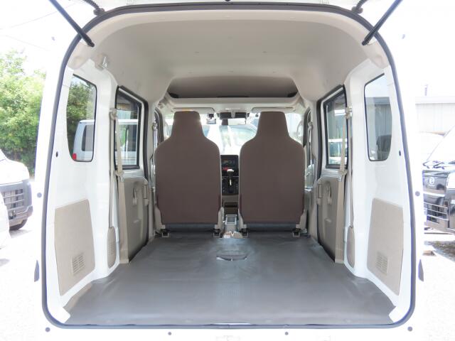 Nissan NV100 Clipper 12