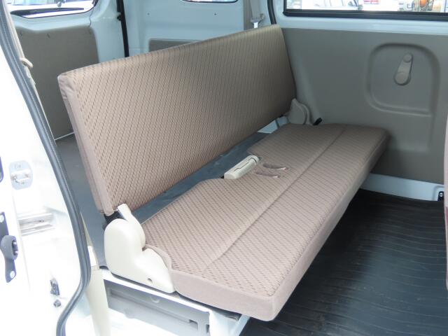 Suzuki Every 11