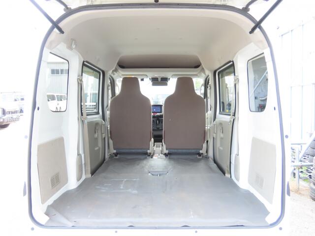 Suzuki Every 12