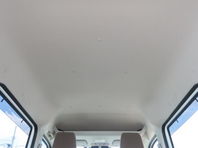 Nissan NV100 Clipper 12