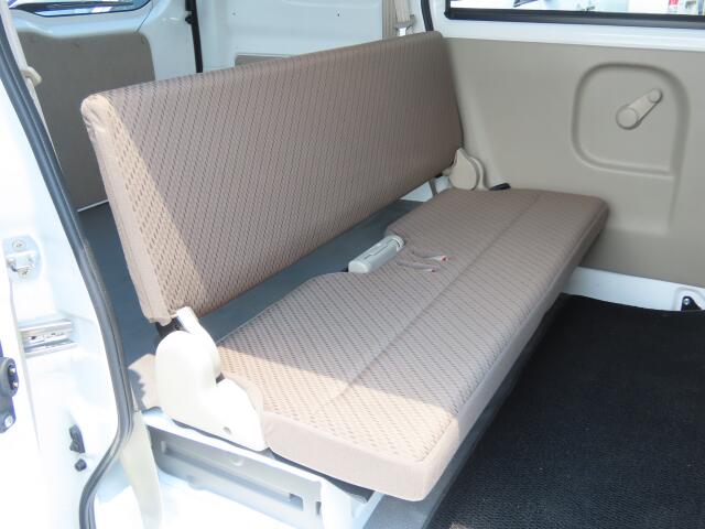 Nissan NV100 Clipper 10