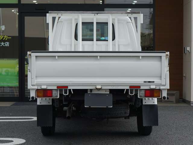 Mazda Bongo Truck 4