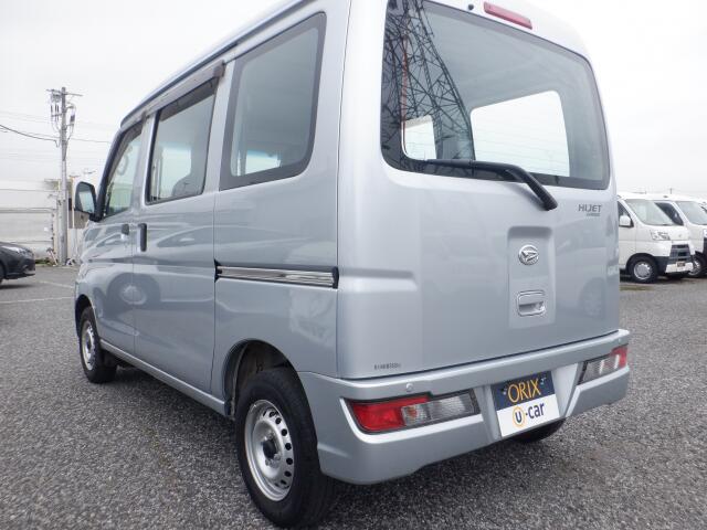 Daihatsu Hijet Cargo 7