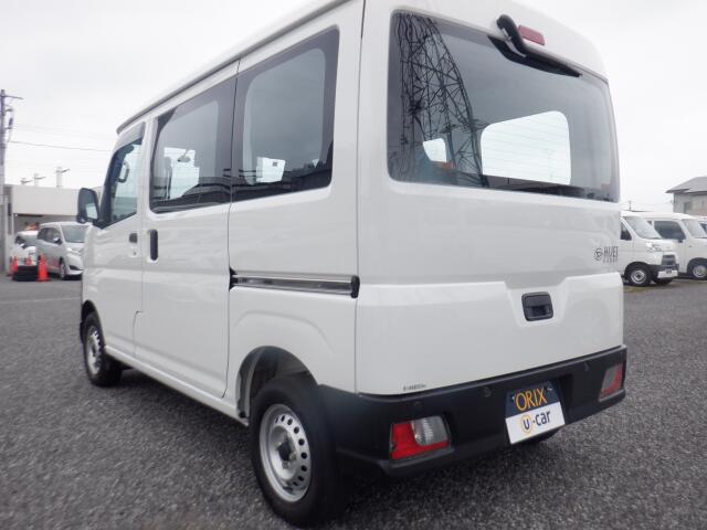 Daihatsu Hijet Cargo 3