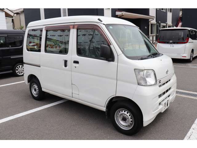 Daihatsu Hijet Cargo 4