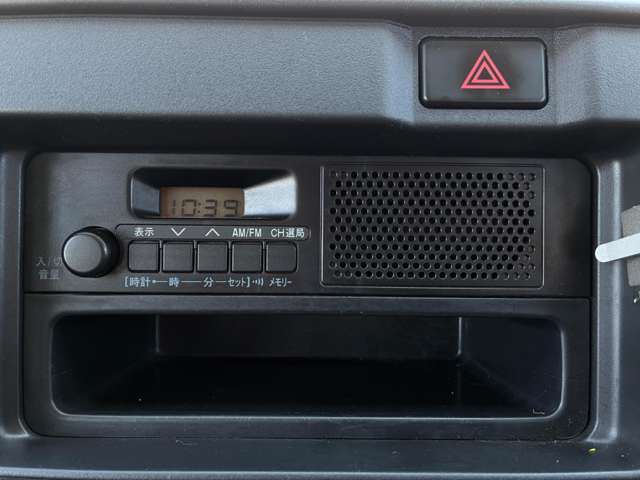 Daihatsu Hijet Cargo 11