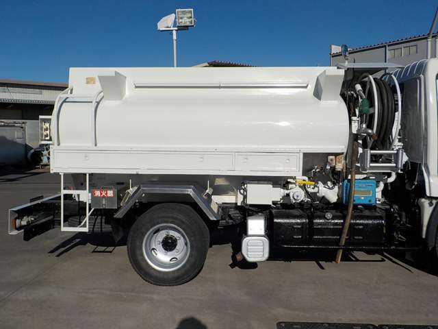 Hino Dutro 10