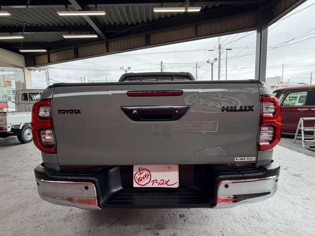 Toyota Hilux 6