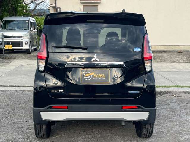 Mitsubishi eK X 10