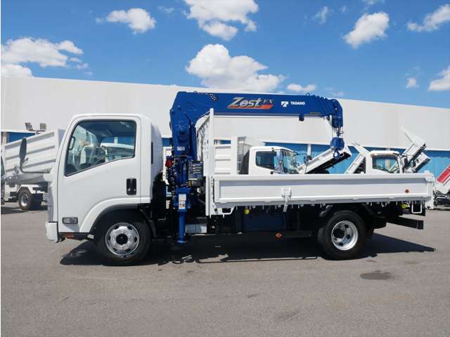 Isuzu Elf 6