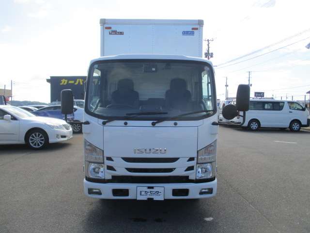Isuzu Elf 2