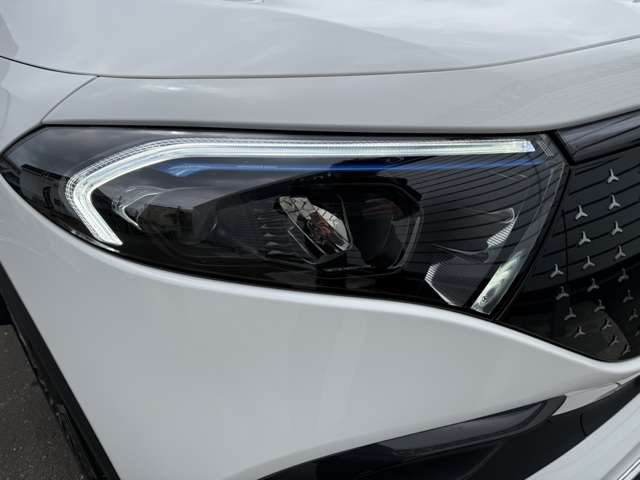 Mercedes-Benz EQB 6