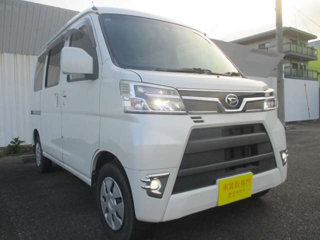 Daihatsu Hijet Cargo 10