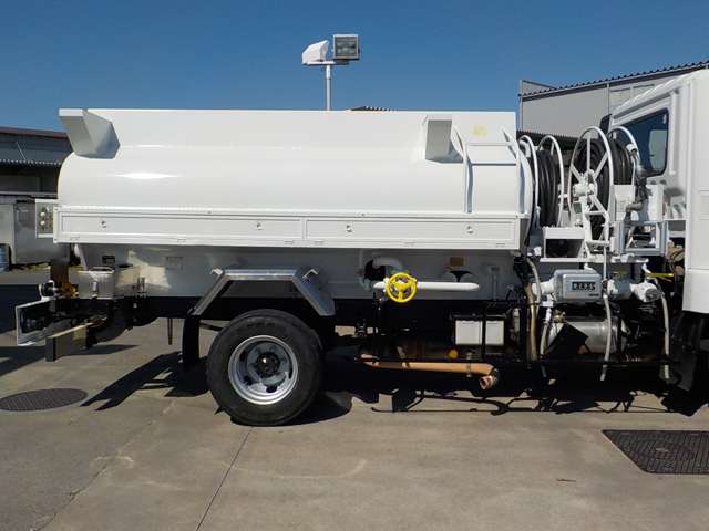 Mitsubishi Fuso Fighter 10