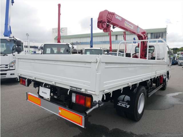 Isuzu Elf 6