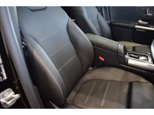 Mercedes-Benz GLA-Class 6
