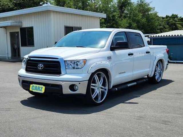 Toyota Tundra 2