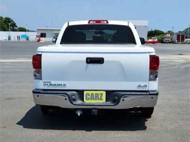 Toyota Tundra 8