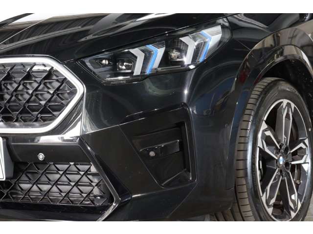 BMW X2 4