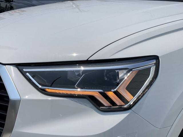 Audi Q3 12