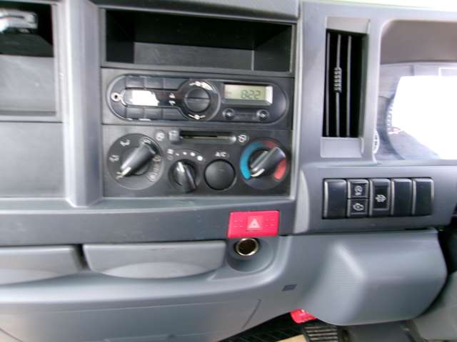 Isuzu Elf 11