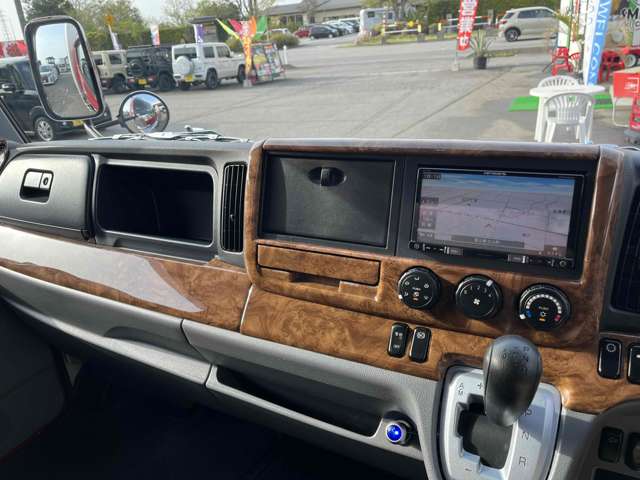 Mitsubishi Fuso Canter 12