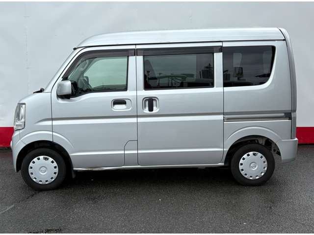 Nissan NV100 Clipper 11