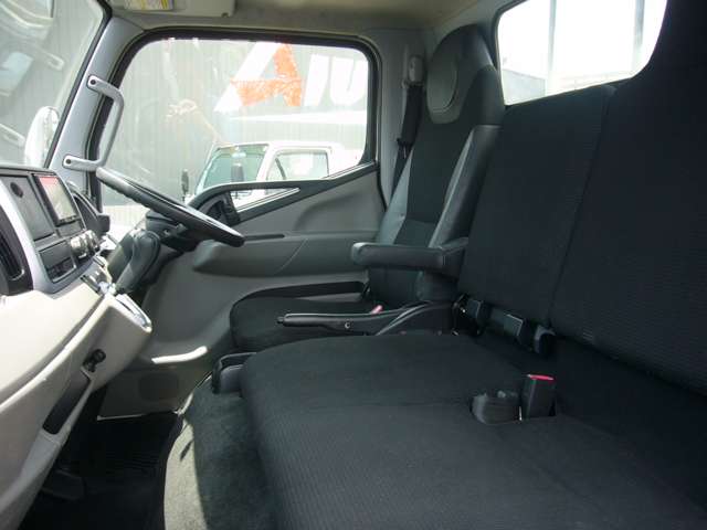 Mitsubishi Fuso Canter 4