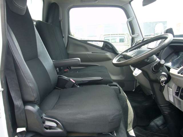 Mitsubishi Fuso Canter 10