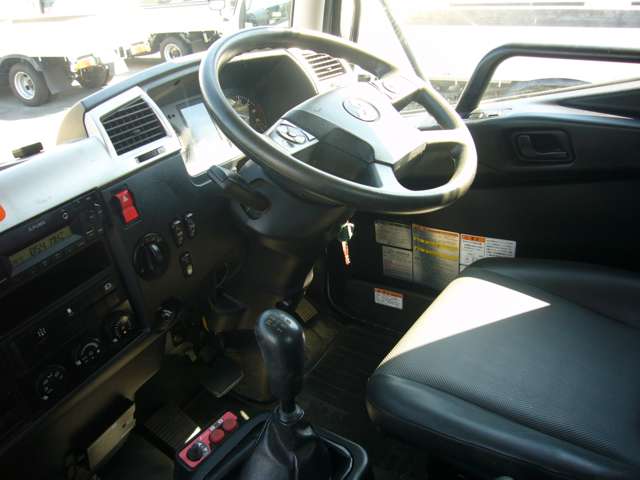 Mitsubishi Fuso Fighter 6