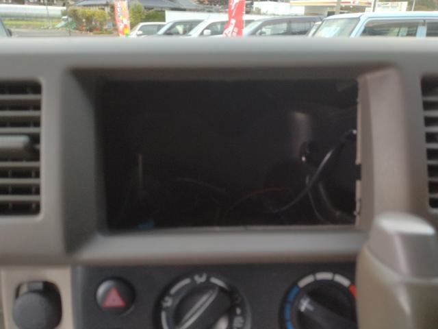 Nissan NV100 Clipper 12