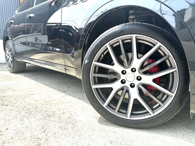 Maserati Levante 7