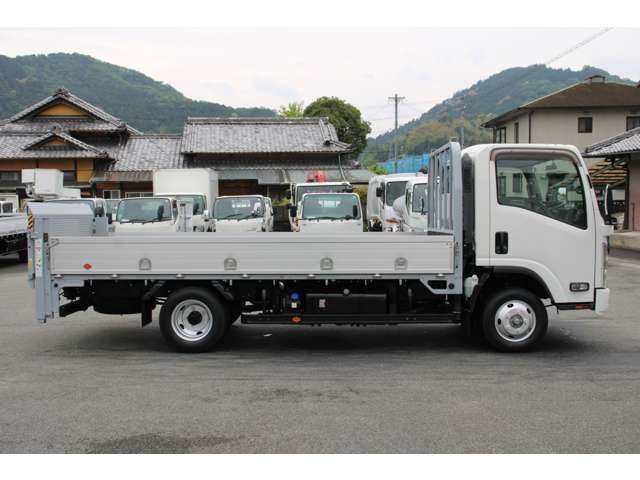 Isuzu Elf 5