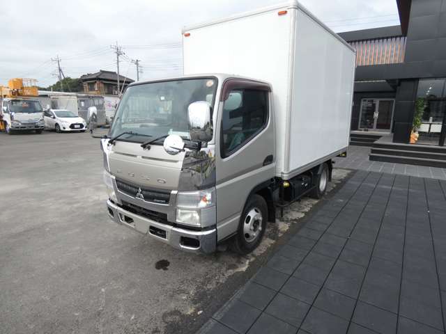 Mitsubishi Fuso Canter 4