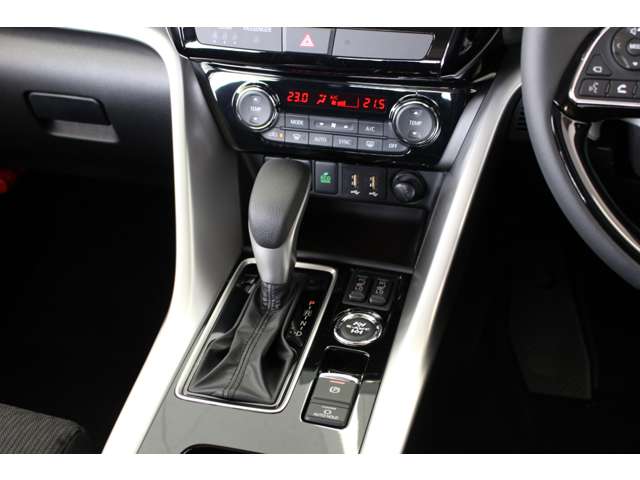Mitsubishi Eclipse Cross 11