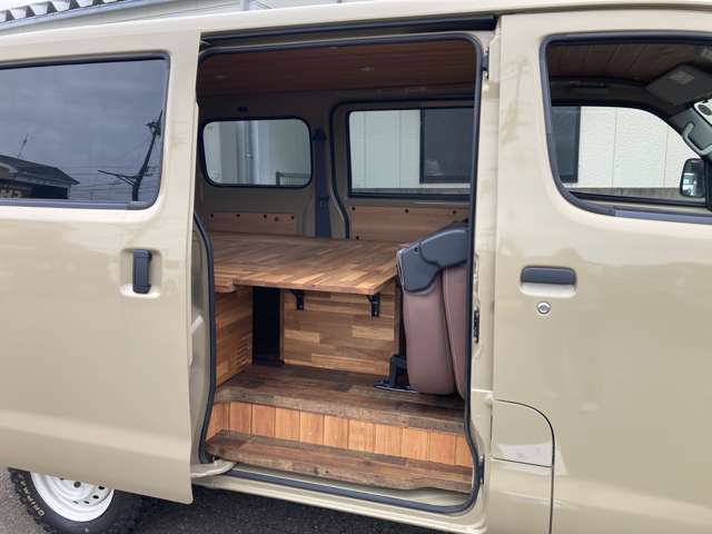 Toyota Light Ace Van 12