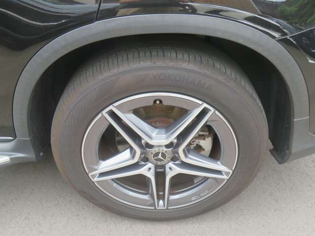 Mercedes-Benz GLC 11