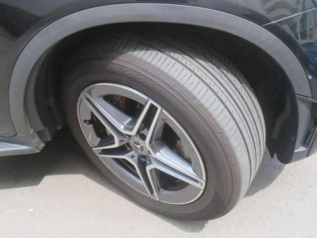 Mercedes-Benz GLC 8
