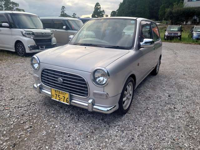 Daihatsu Mira 3