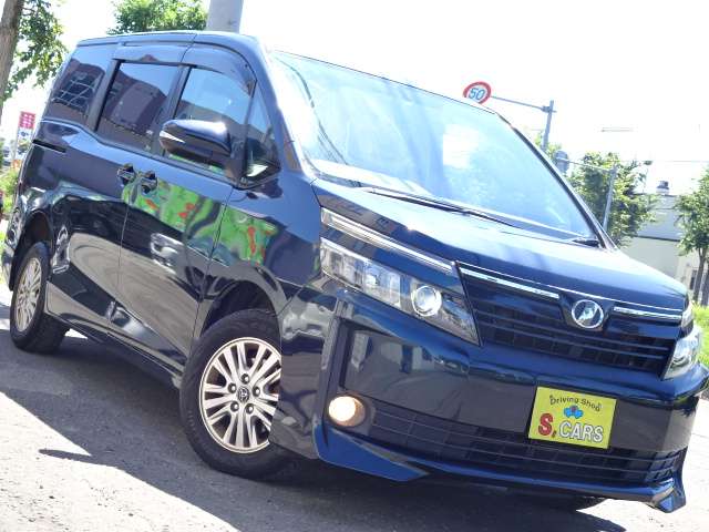 Toyota Voxy 5