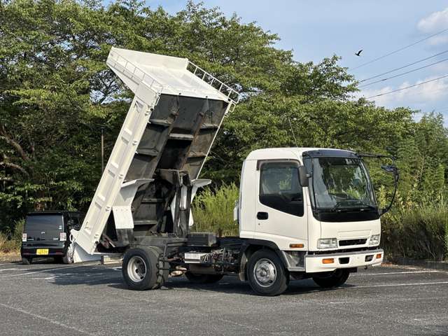 Isuzu Forward 3