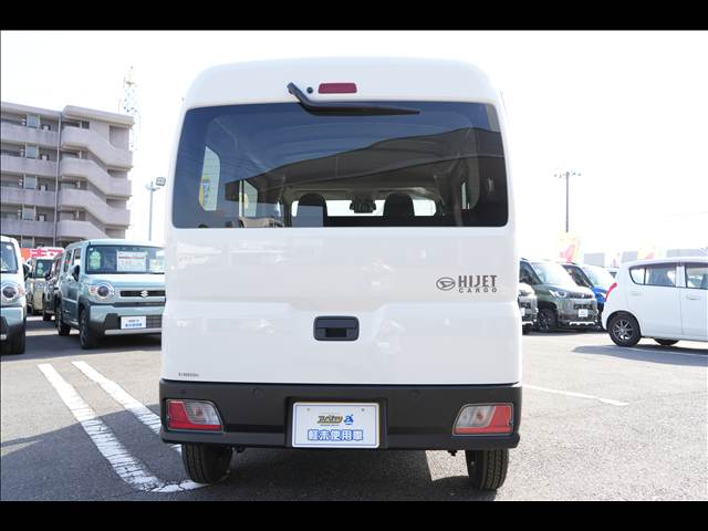 Daihatsu Hijet Cargo 9
