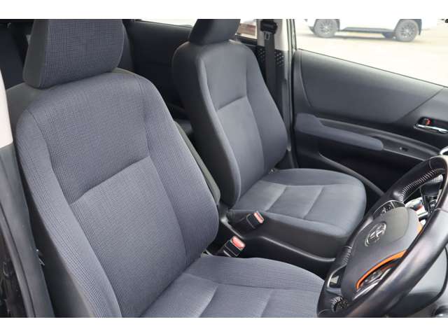Toyota Sienta 11