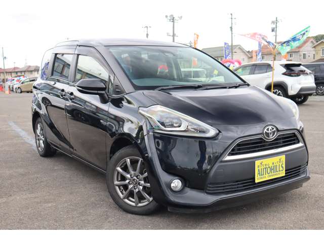 Toyota Sienta 5