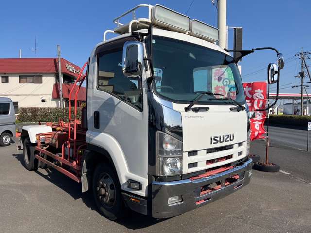 Isuzu Forward 4