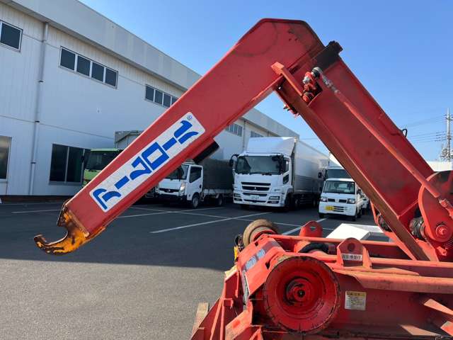 Isuzu Forward 9