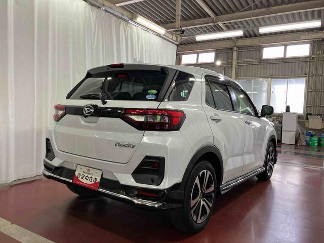 Daihatsu Rocky 5